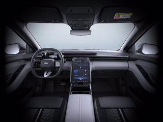 FORD Capri 52kwh standard range style rwd 3