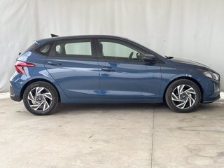 HYUNDAI I20 1.2 mpi connectline 79cv mt 4