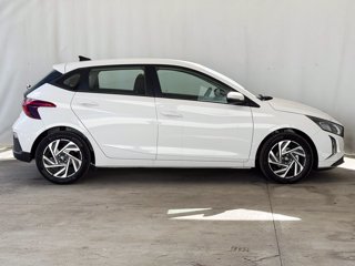HYUNDAI I20 1.2 mpi connectline 79cv mt 4