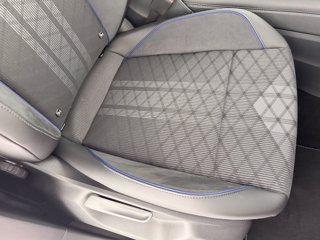 VOLKSWAGEN Tiguan 2.0 tdi r-line 150cv dsg 8