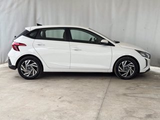 HYUNDAI I20 1.2 mpi connectline 79cv mt 4