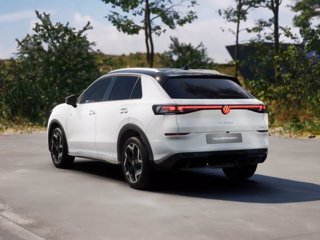 VOLKSWAGEN T-roc 1.5 etsi r-line 150cv dsg 2