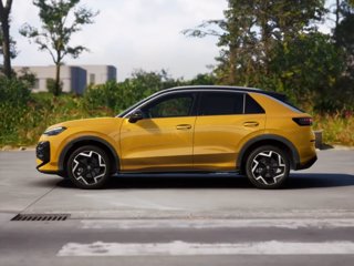VOLKSWAGEN T-roc 1.5 etsi r-line 150cv dsg 1