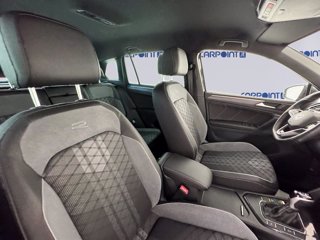 VOLKSWAGEN Tiguan 2.0 tdi r-line 150cv dsg 8