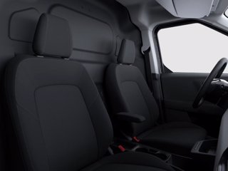 FORD Transit Courier Batteria 43,6Kwh 136 CV Trend 6