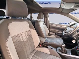 VOLKSWAGEN Taigo 1.0 tsi r-line 115cv 8