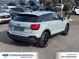 AUDI Q2 35 TFSI S tronic Identity Black 4