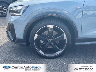 AUDI Q2 35 TFSI S tronic Identity Black 7