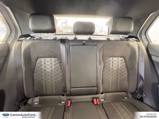 VOLKSWAGEN Golf 2.0 tdi r-line 150cv dsg 8