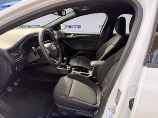 FORD Focus 1.0 ecoboost h st-line x 155cv 9