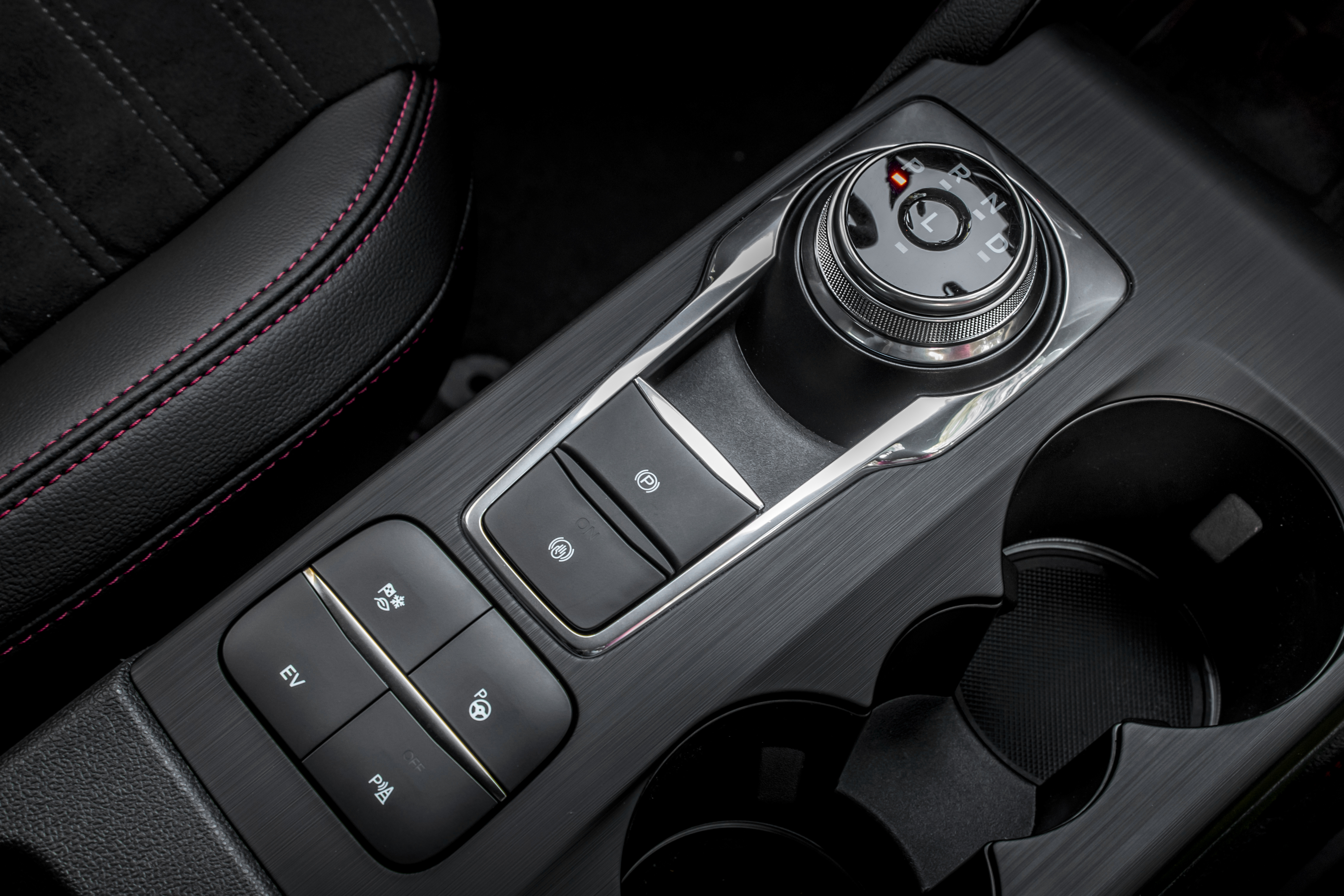 Kuga ST Line X Plug In Hybrid 038