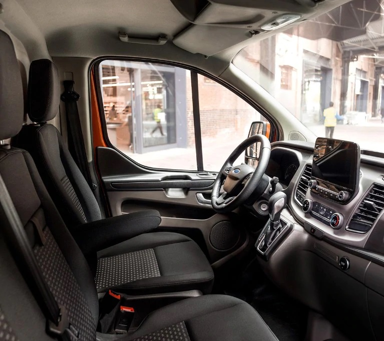 Ford Transit Custom Hybrid Interni