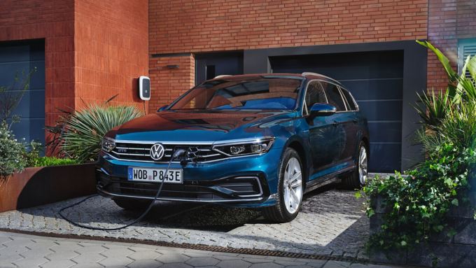 PA4689 Ehybrid Passat 4K 1920X1080