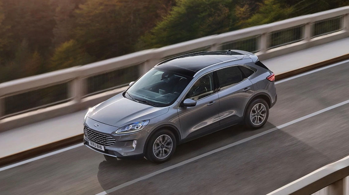 Noleggio Carpoint Ford Kuga Titanium Hybrid