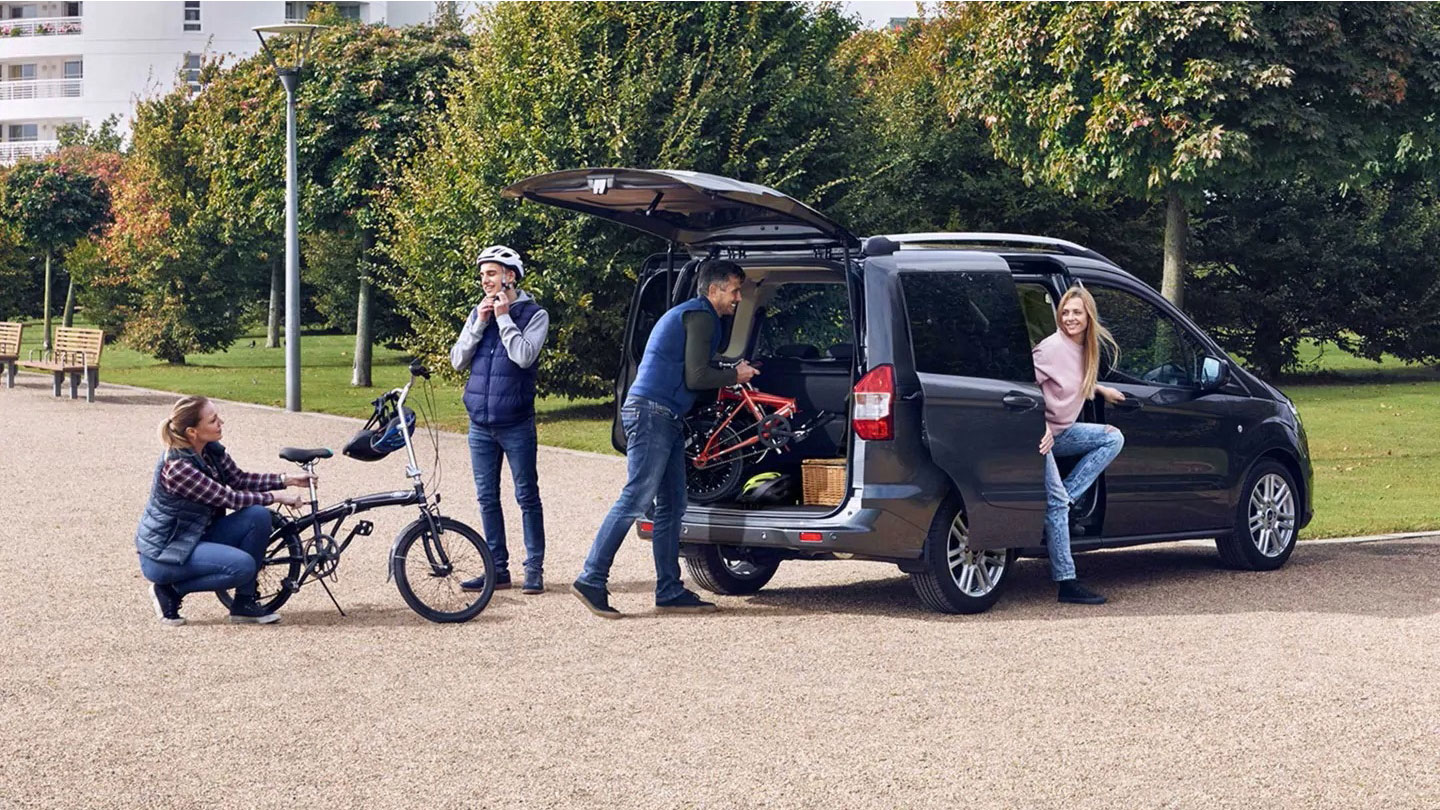 Ford Tourneo Courier Carpoint (1)